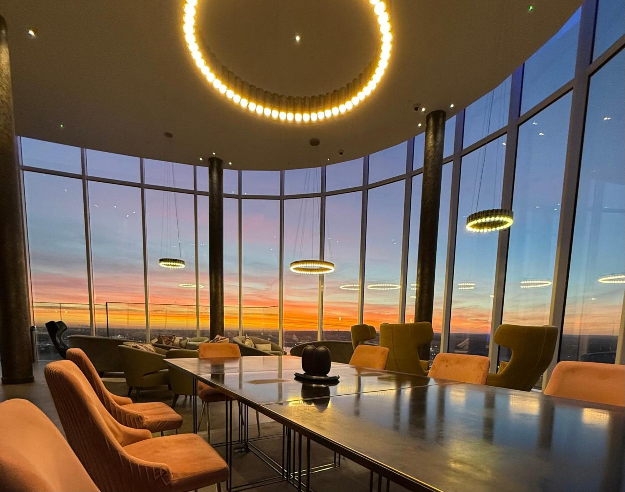 Luxury Modern 2 Bed Flat With Balcony And City View - Canary Wharf City Center Londra Dış mekan fotoğraf