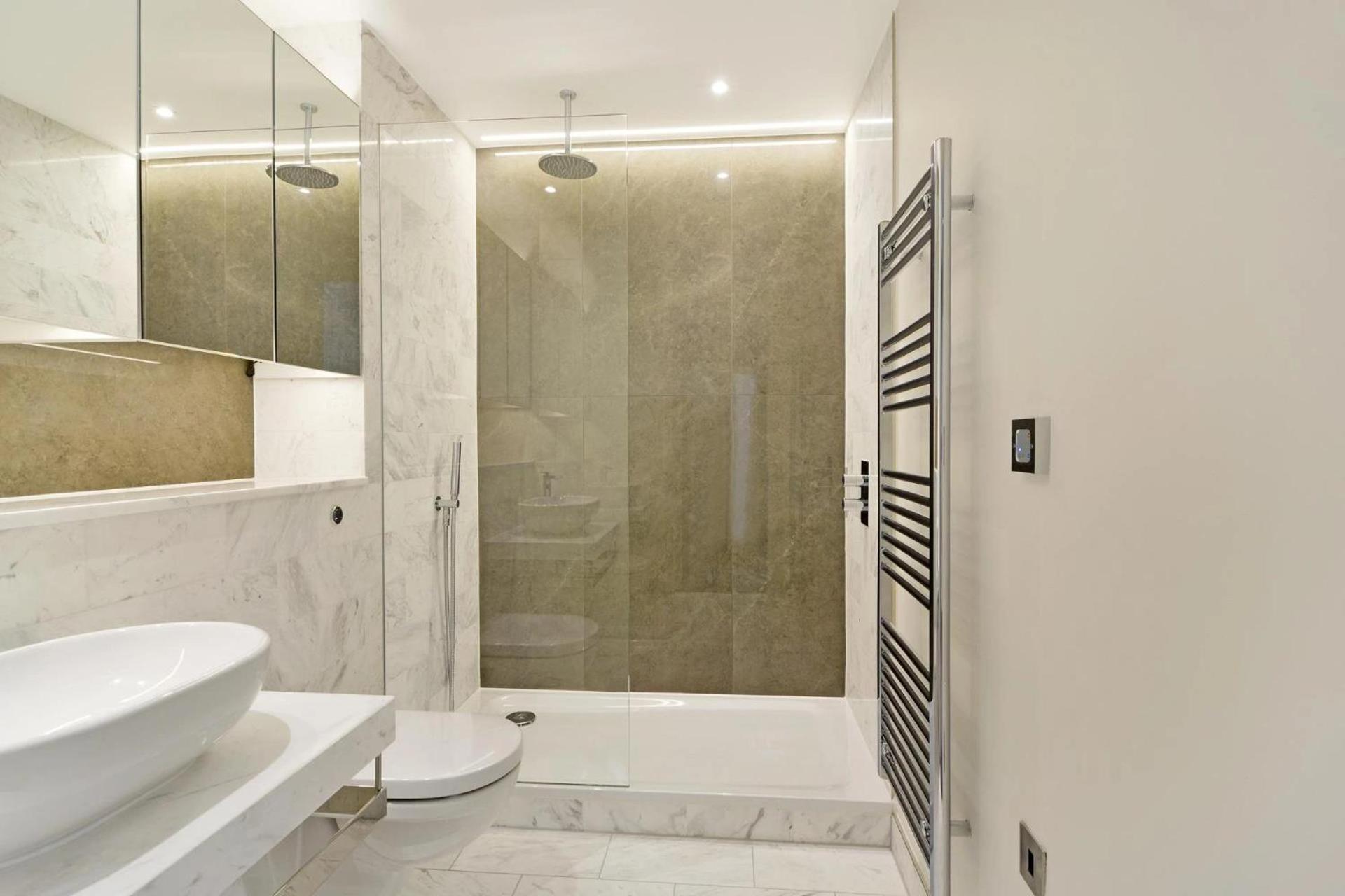 Luxury Modern 2 Bed Flat With Balcony And City View - Canary Wharf City Center Londra Dış mekan fotoğraf