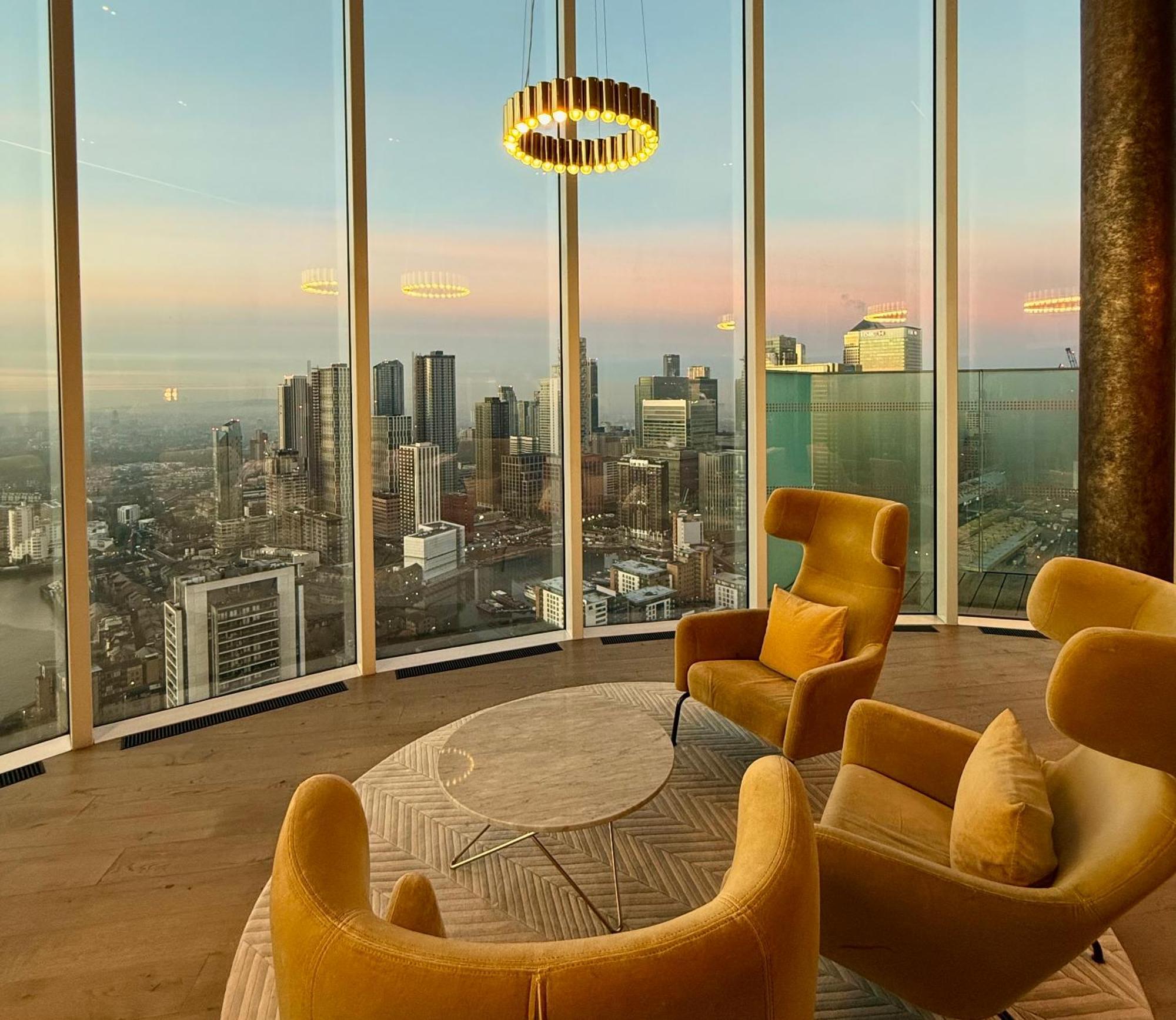 Luxury Modern 2 Bed Flat With Balcony And City View - Canary Wharf City Center Londra Dış mekan fotoğraf