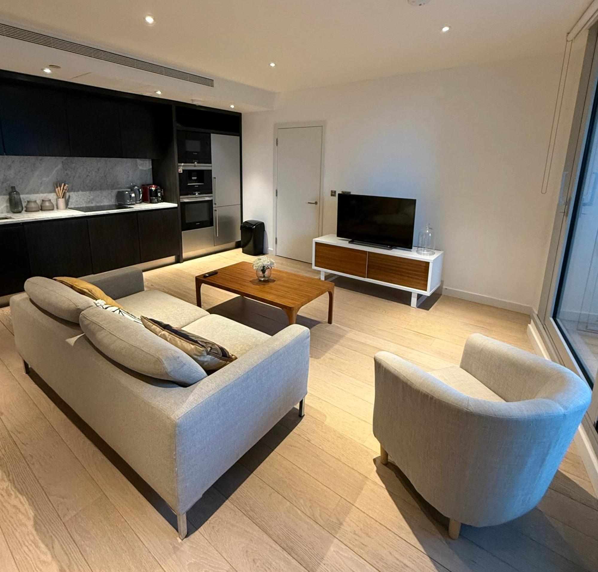 Luxury Modern 2 Bed Flat With Balcony And City View - Canary Wharf City Center Londra Dış mekan fotoğraf